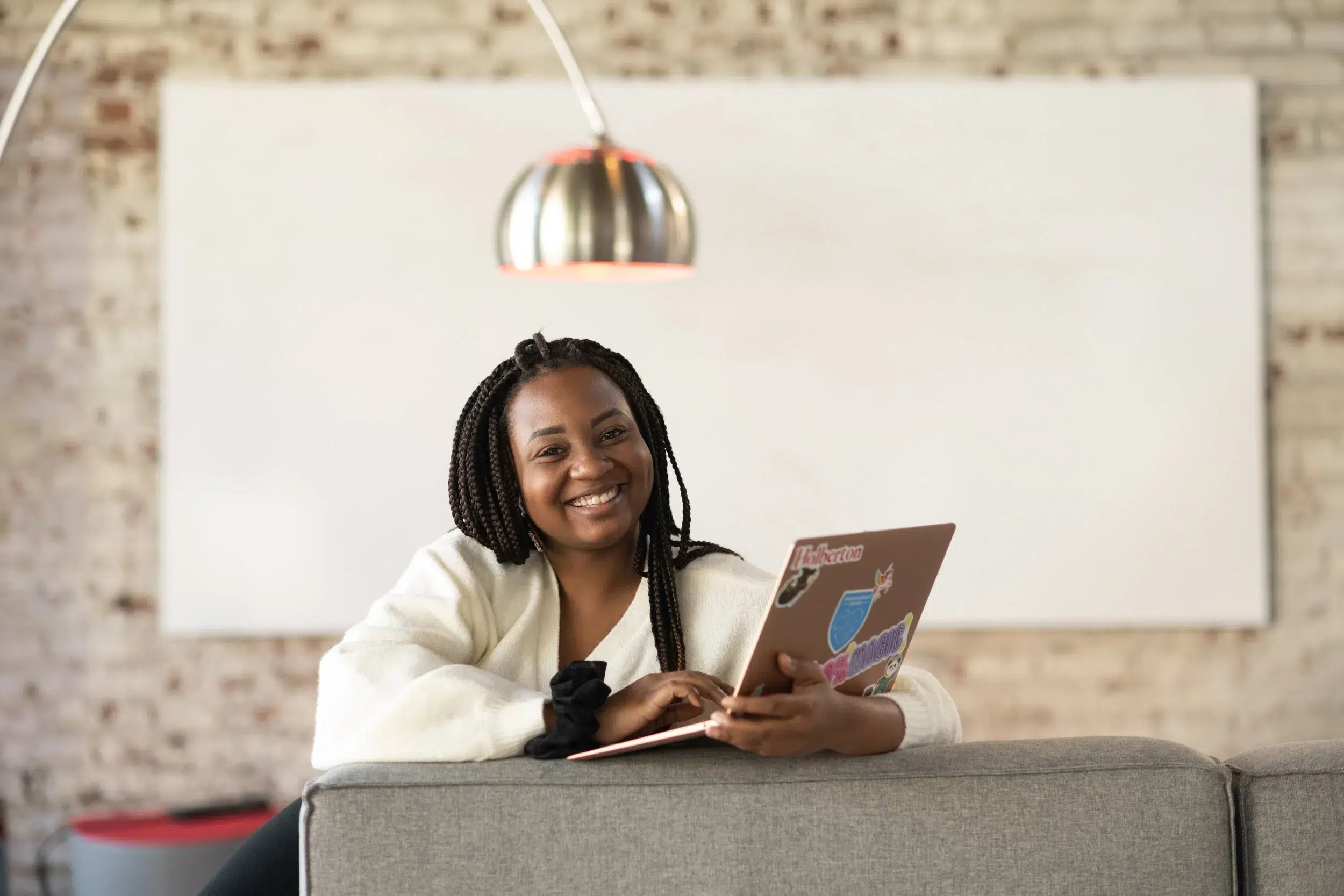 075f97ce-c10b-4fa9-b0a3-2ad1242f538b