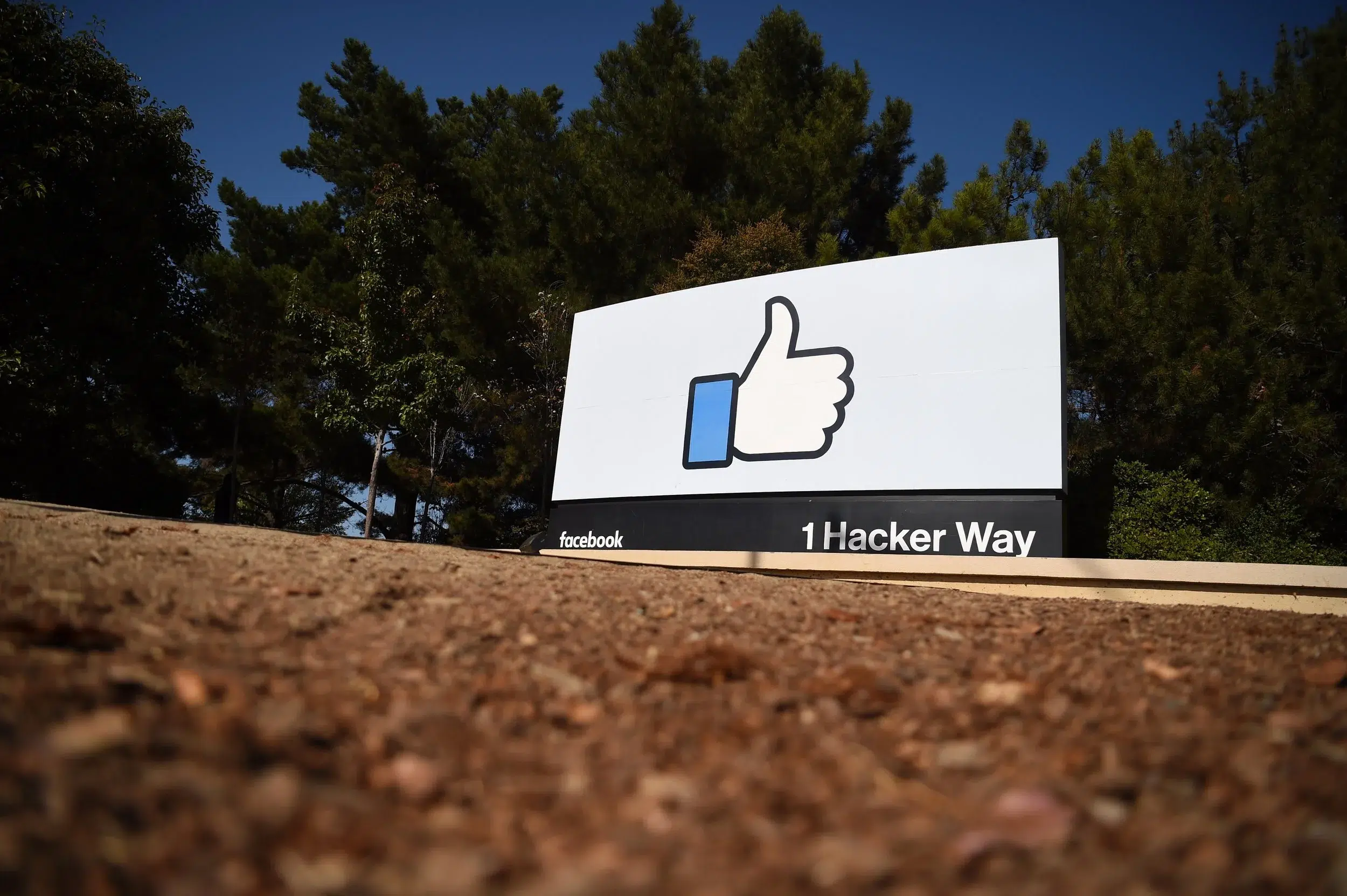 093a864c-bff4-45ee-a40e-eee1b0704477