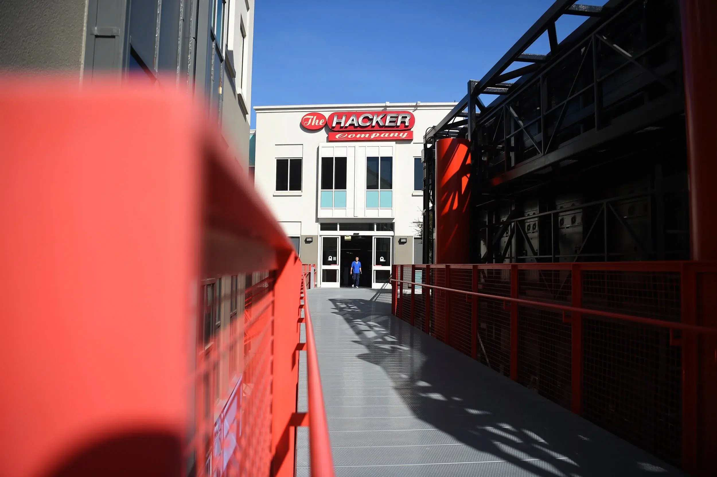 387b88b5-9e96-4298-8d60-98c6533ba353