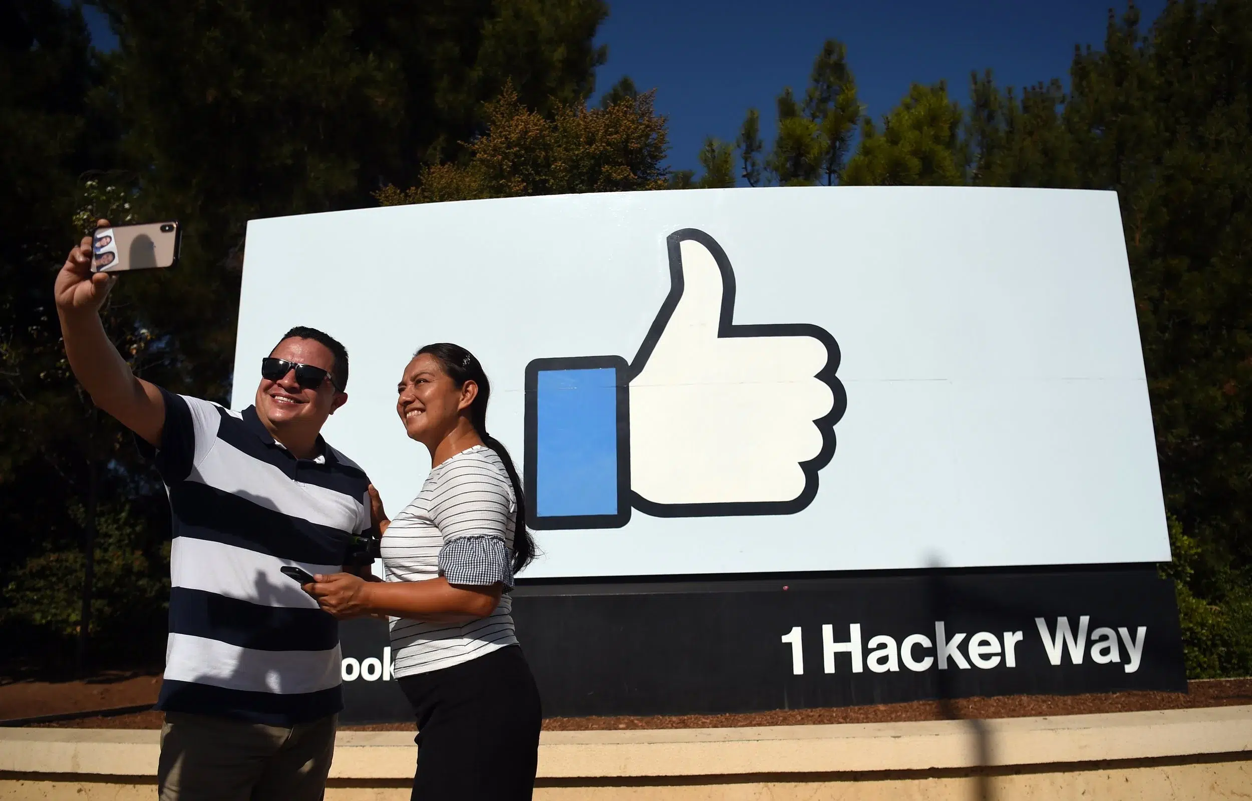 7b8ecdb3-0a7a-49b7-8283-30a83d359825