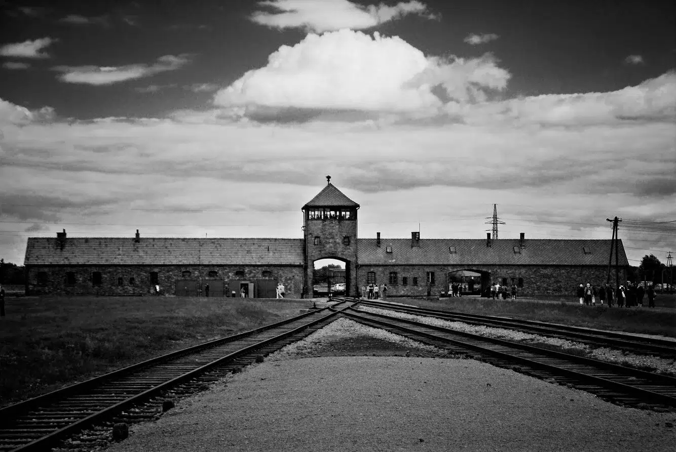 906dd611-ca69-4ff1-bbaf-5fdcc250c123