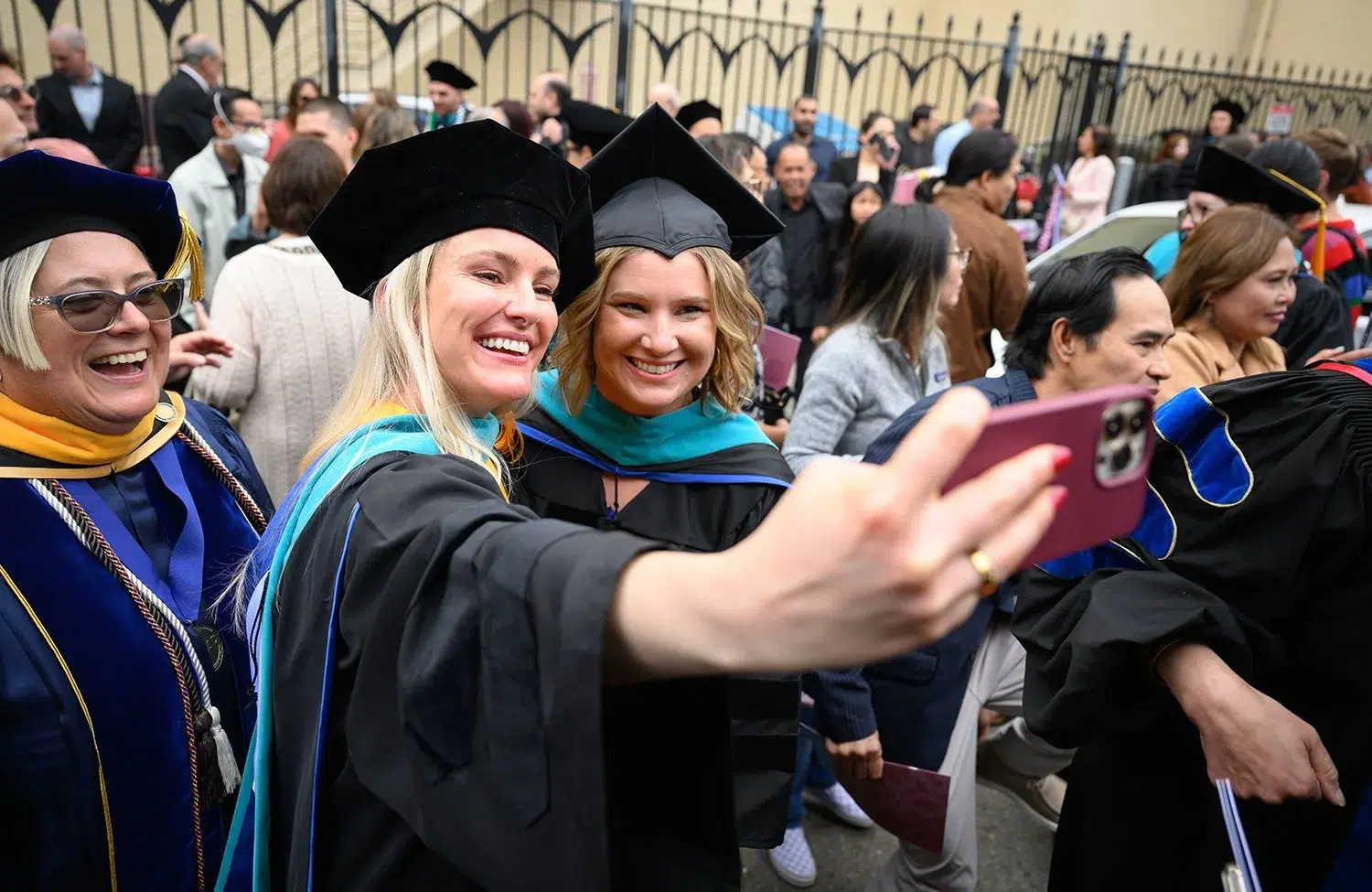 98b61325-21f8-432c-bd0e-1a48d98bae96