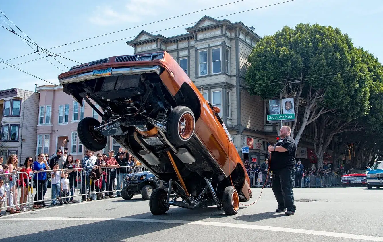 a1af13c6-5fa0-491d-8308-c57d19a09e5b