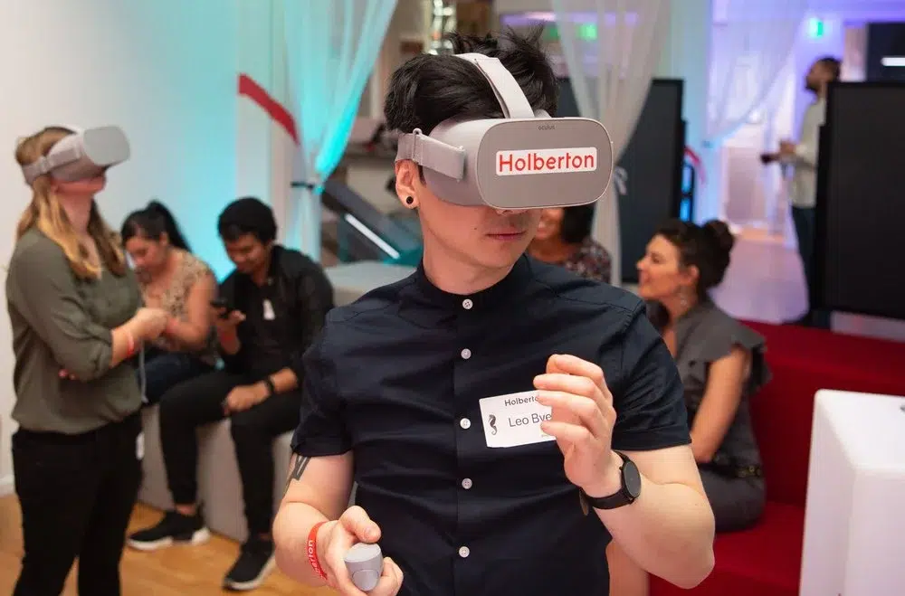 ef43257b-0397-4a1d-889e-34131d119bc5